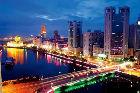 『隨華全，觀天下』 ——走進新建