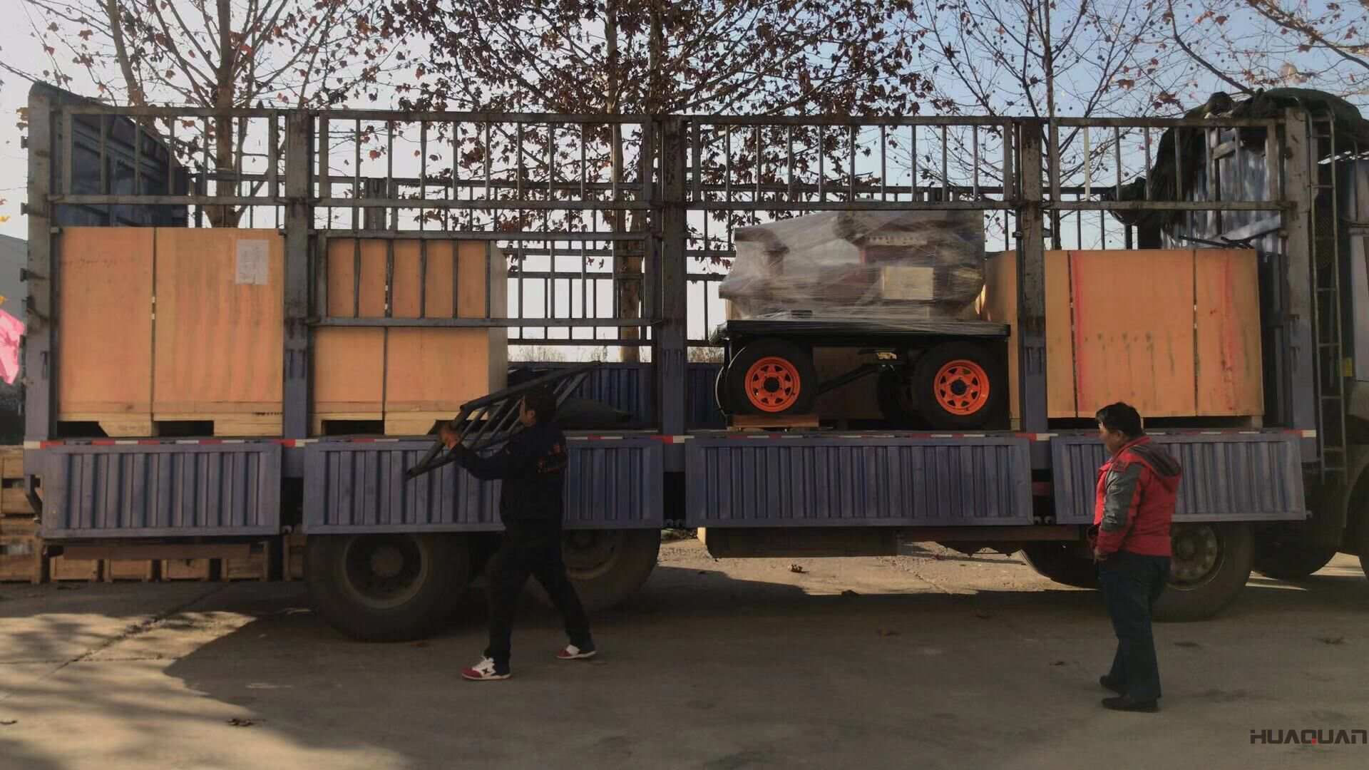 一臺(tái)20kw移動(dòng)拖車柴油發(fā)電機(jī)組于11月27日從華全動(dòng)力順利發(fā)往天津