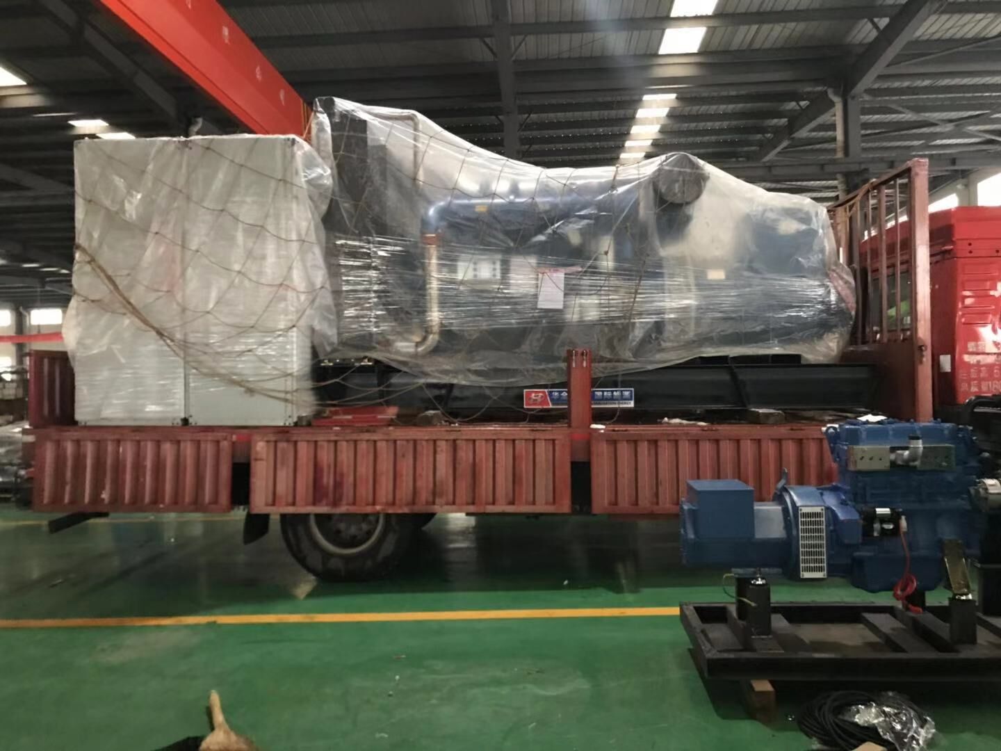 張先生從華全動力采購的200kw自動化柴油發電機組于12月12日順利發往山東省